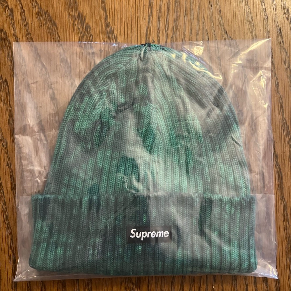 Supreme Overdyed Beanie (SS24)
Splatter Green